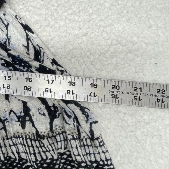 Women’s XL “Shoreline” Black/White Sleeveless Top - Picture 8 of 8